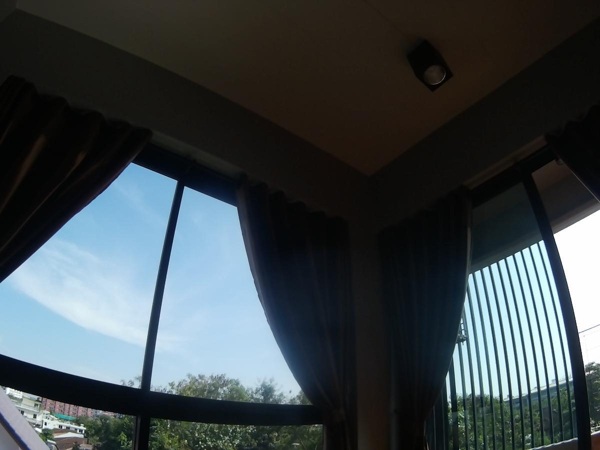 Na Siri Lake View Samut Prakan Bagian luar foto