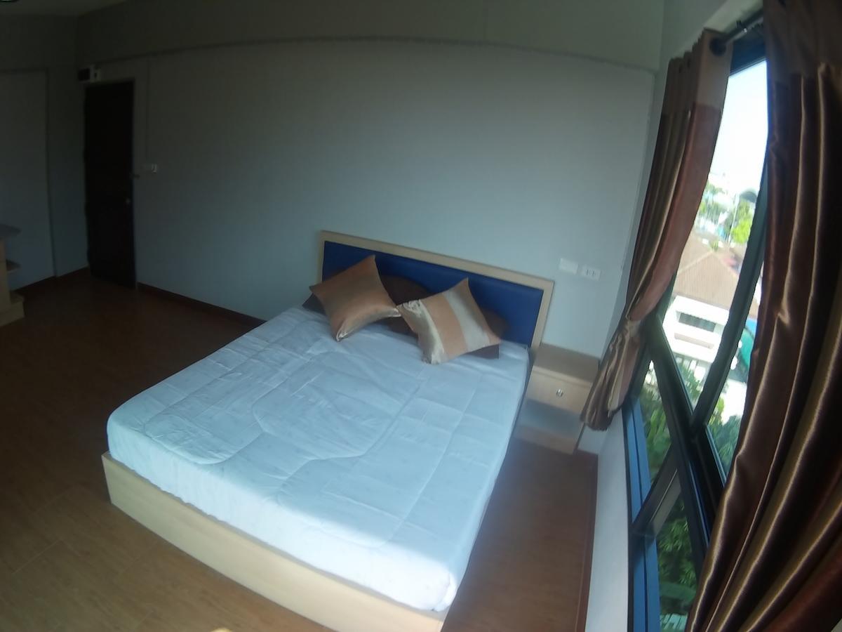 Na Siri Lake View Samut Prakan Bagian luar foto