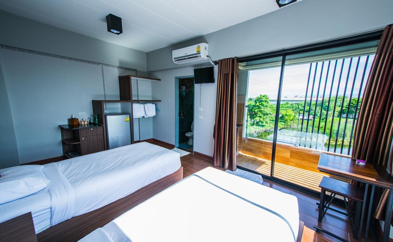 Na Siri Lake View Samut Prakan Bagian luar foto